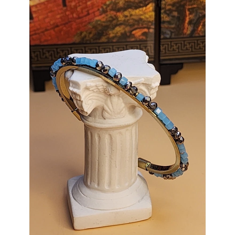 Vtg KENNETH COLE NEW YORK Signed "Delicates" Aqua Faceted Beaded Bracelet